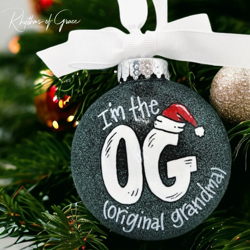 Handpainted Christmas Ornament: 
